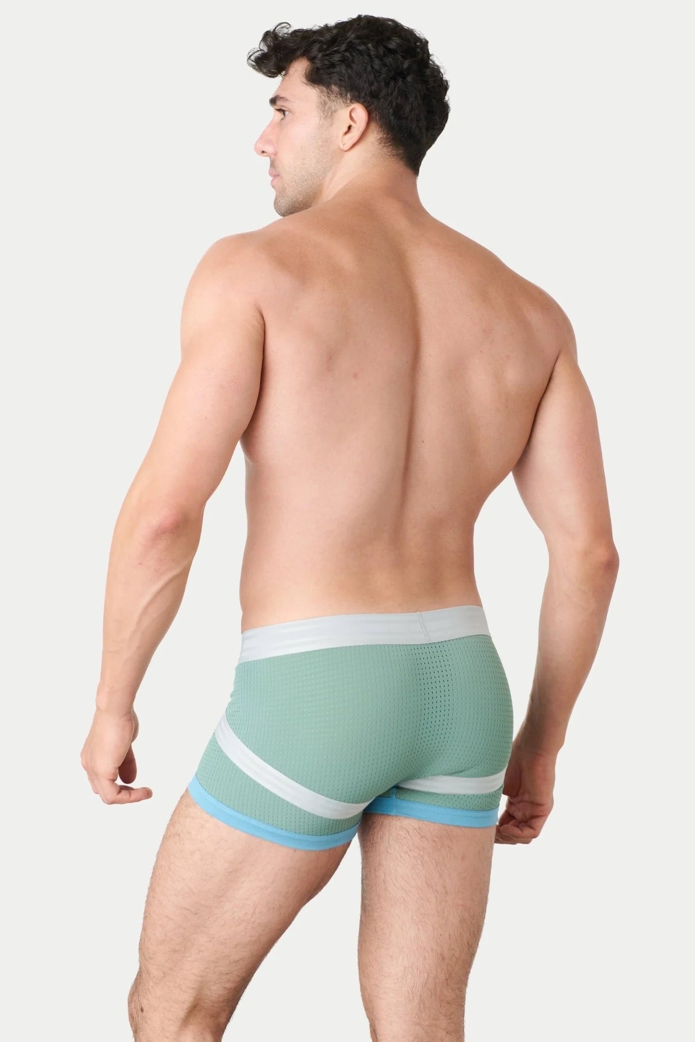 Sea Foam Lift Trunk